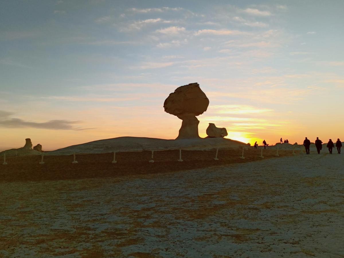 Kafret el-Gabal Pyramids Overlook Inn מראה חיצוני תמונה