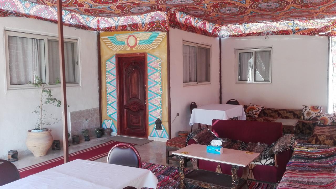 Kafret el-Gabal Pyramids Overlook Inn מראה חיצוני תמונה