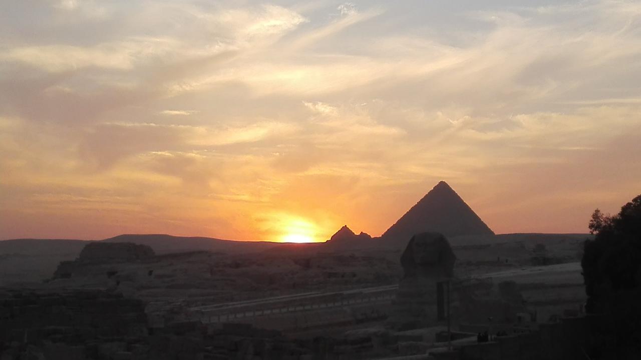 Kafret el-Gabal Pyramids Overlook Inn מראה חיצוני תמונה